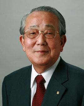 日本“經(jīng)營之圣”稻盛和夫65歲時選擇出家，發(fā)現(xiàn)了過去未見過的新的世界
